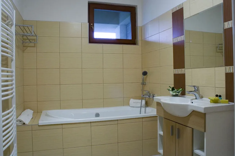 Hotel Legend – Dunajská Streda, turisticko-rekreačná oblasť pri Termálnom kúpalisku, fotografia 1