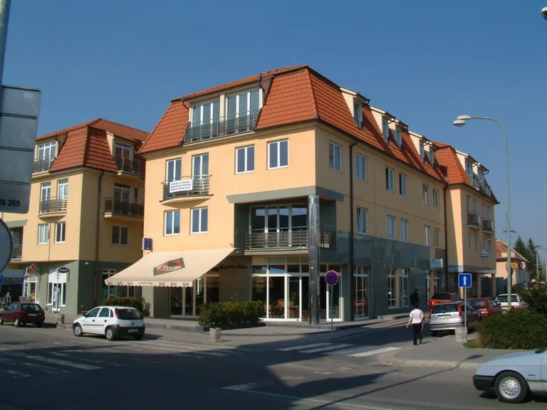 Panoráma – Dunajská Streda, Hlavná ulica, fotografia 1