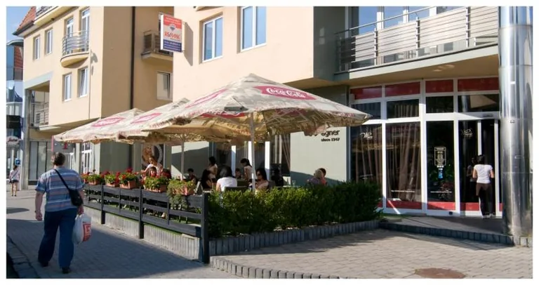 Panoráma – Dunajská Streda, Hlavná ulica, fotografia 4